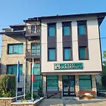 Golden Guest house