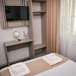 Guest house Golden *
