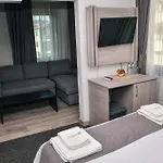 Guest house Golden *